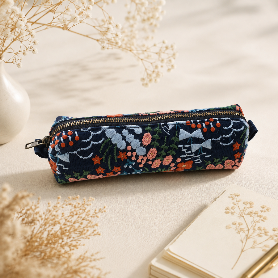 Trousse Océane – Bleu Marine Fleuri