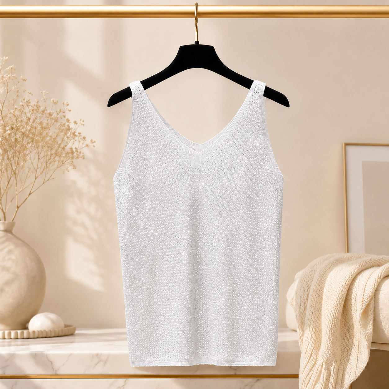 Top Scintillant à Col V Femme – Éclat Élégant